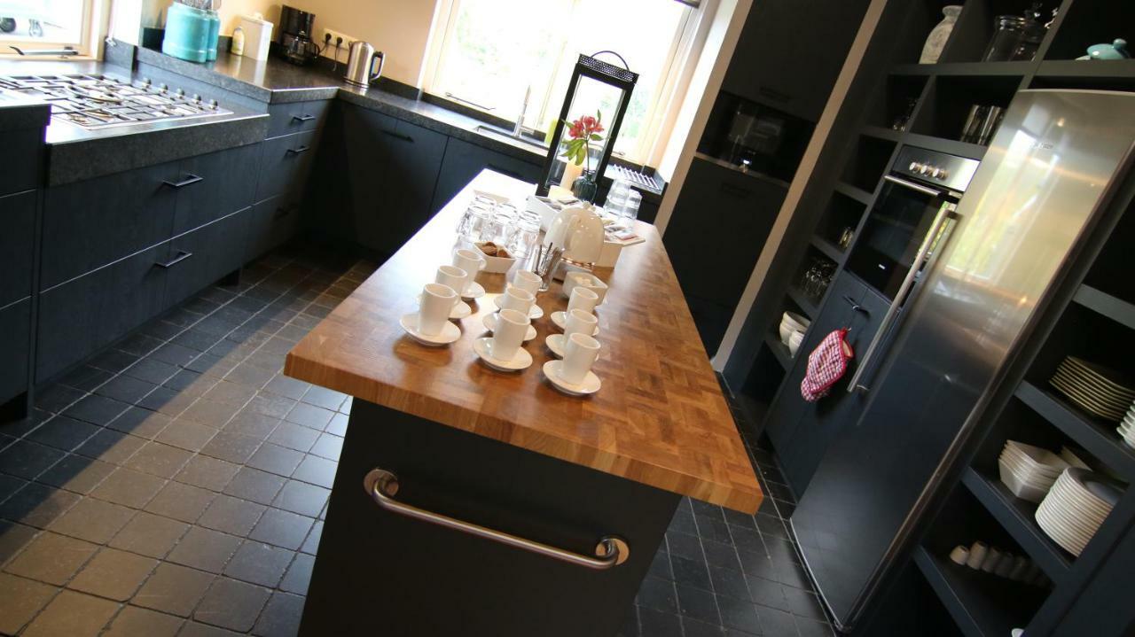 Zwaluwhof Bed and Breakfast Dalfsen Exteriör bild